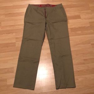 Under armour khaki pants